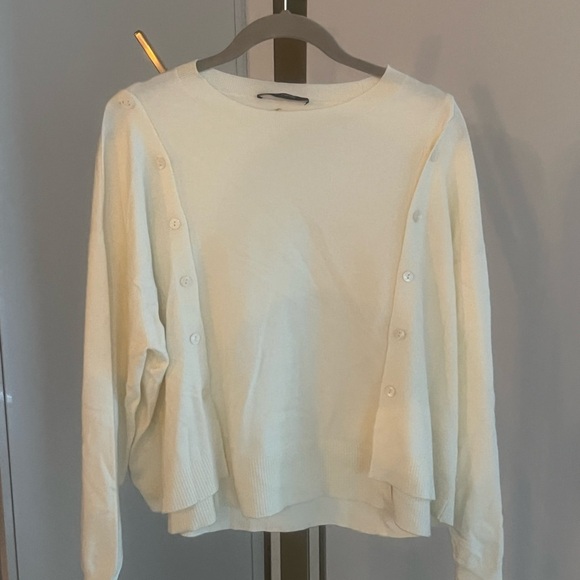 My Twinset White Cardigan – Button Detail – Size Medium – Classic & Chic - Picture 3 of 17